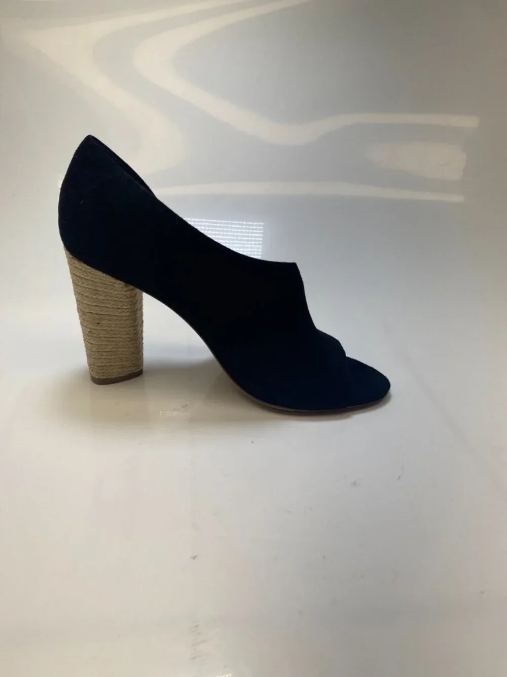 Vince Percey Women's  Black Peep Toe Suede Heel Sz  7